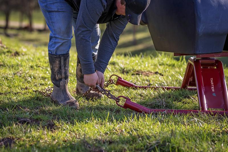 Super-Duty Mineral Feeder