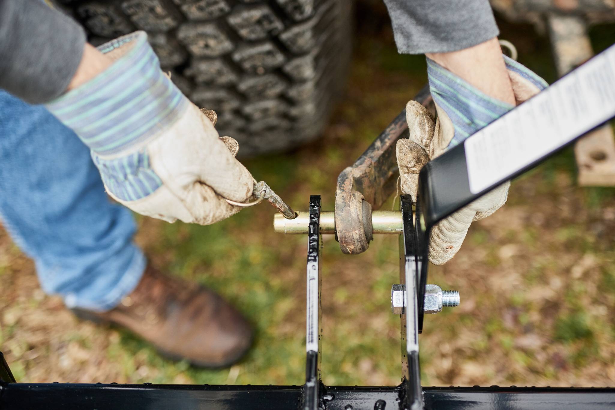 100 SERIES 4 1/2 FT. LAND GRADER