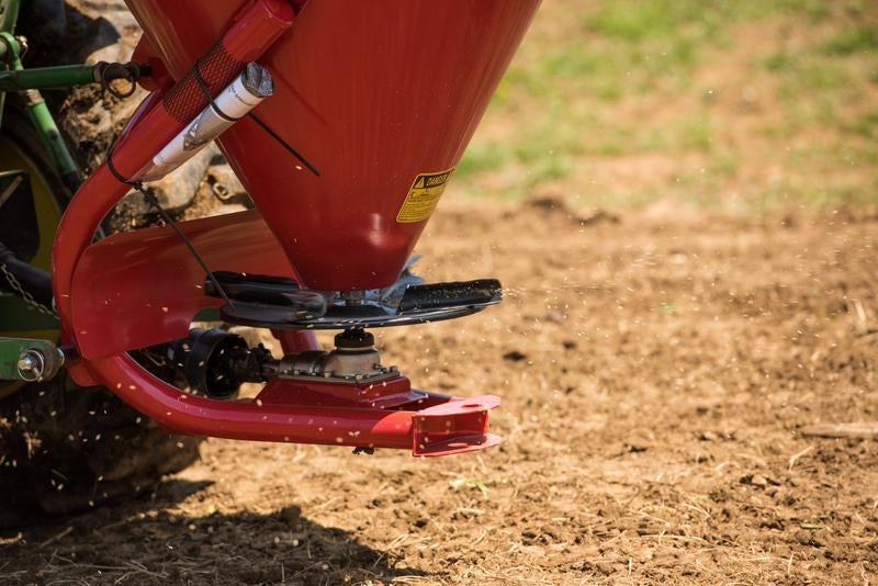 200 Series Fertilizer Spreader And Seeder