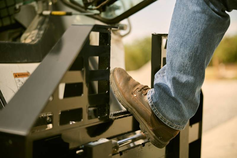 Walk-Thru Pallet Forks