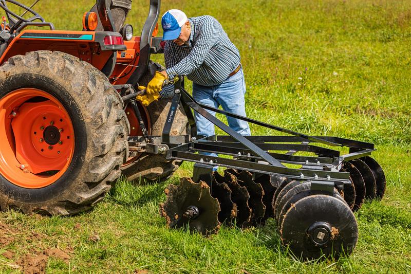 200 Series 6 ft. Disc Harrow