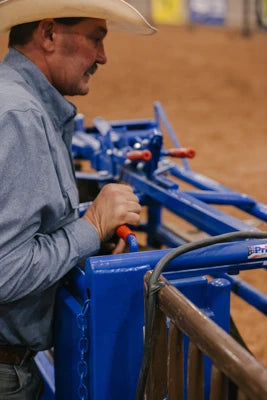 Manual Calf Roping Chute