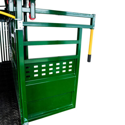 Arrowlock 88 Series Cattle Squeeze Chute