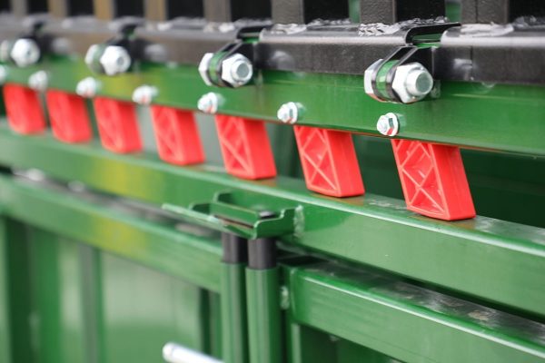 The General Hydraulic Cattle Chute